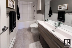 kenaston-condo-staged-bathroom